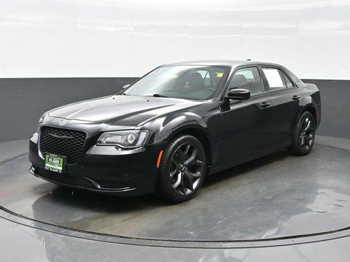 2020 Chrysler 300 Touring