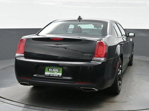 2020 Chrysler 300 Touring