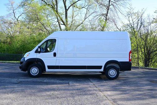 Bright White Clearcoat 2026 RAM ProMaster 2500 Tradesman