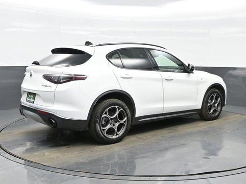 2024 Alfa Romeo Stelvio Ti