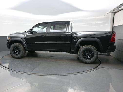Diamond Black Crystal Pearlcoat 2026 RAM 1500 RHO Crew Cab 4x4 5'7' Box