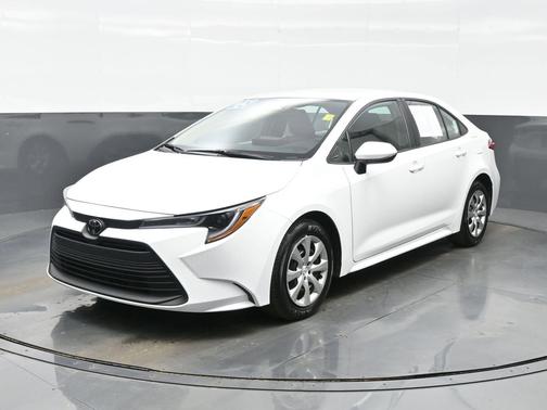 Ice Cap 2025 Toyota Corolla LE