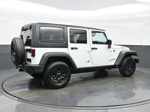 Bright White Clearcoat 2017 Jeep Wrangler Unlimited Willy Wheeler 4x4