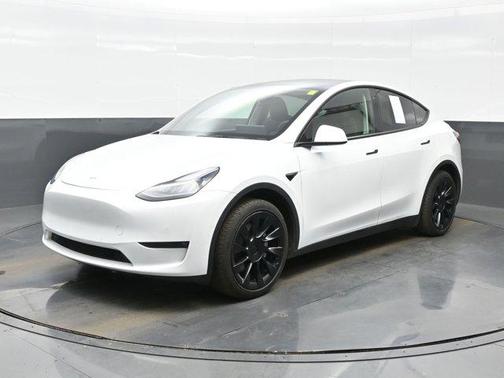2021 Tesla Model Y Standard Range Rear-Wheel Drive