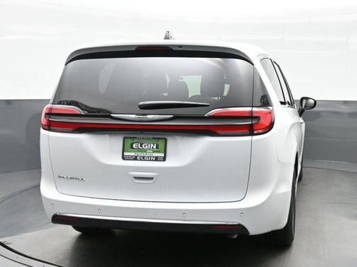 2025 Chrysler Pacifica L