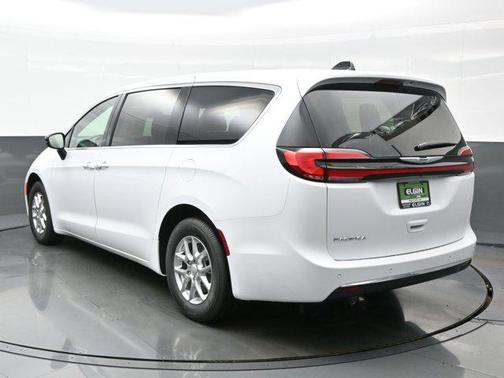 2025 Chrysler Pacifica L