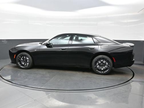 Diamond Black Crystal Pearlcoat 2026 Dodge Charger Scat Pack