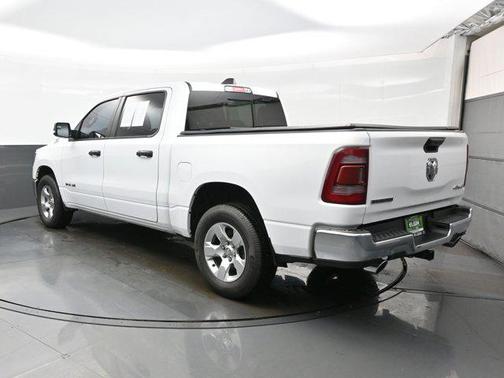 Bright White Clearcoat 2023 RAM 1500 Big Horn/Lone Star