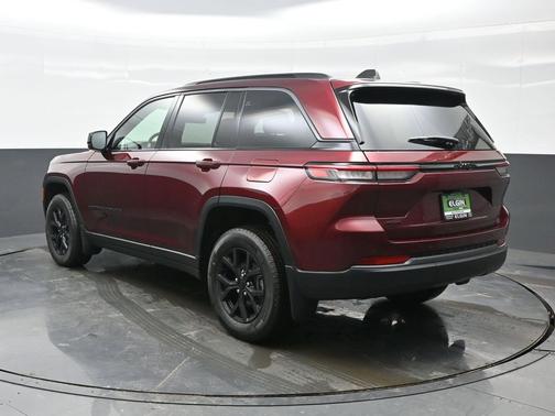 Velvet Red Pearlcoat 2026 Jeep Grand Cherokee Altitude