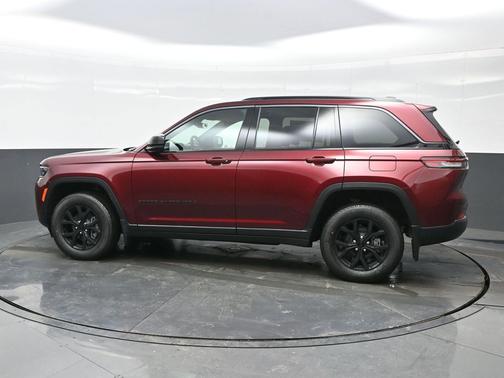 Velvet Red Pearlcoat 2026 Jeep Grand Cherokee Altitude