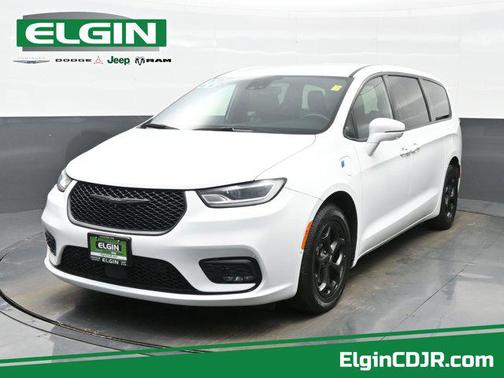2022 Chrysler Pacifica Hybrid Touring L