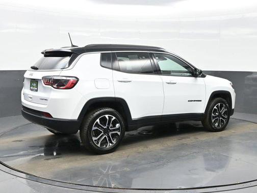 Bright White Clearcoat 2023 Jeep Compass Limited