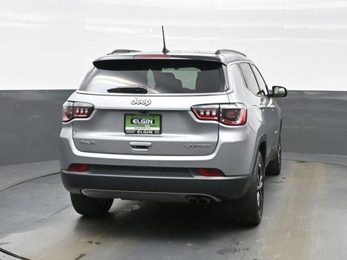 Billet Silver Metallic Clearcoat 2022 Jeep Compass Limited