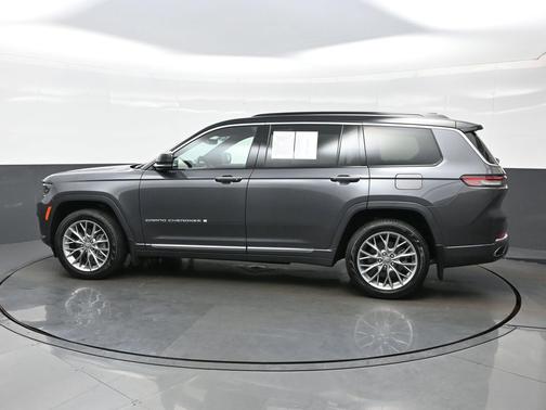 Baltic Gray Metallic Clearcoat 2025 Jeep Grand Cherokee L Summit