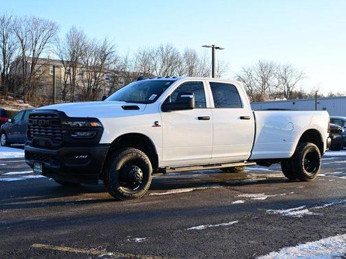 2026 RAM 3500 Tradesman Crew Cab 4x4 8' Box