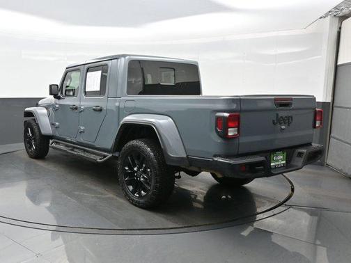 2025 Jeep Gladiator Nighthawk