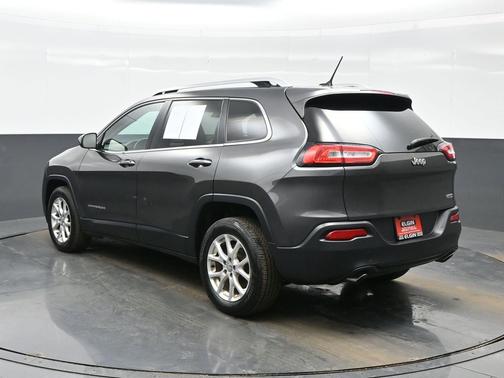 Granite Crystal Metallic Clearcoat 2014 Jeep Cherokee Latitude
