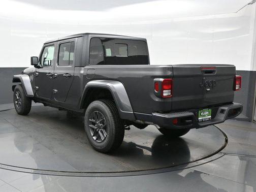 2025 Jeep Gladiator Sport S
