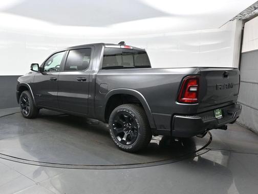 Granite Crystal Metallic Clearcoat 2027 RAM 1500 Big Horn/Lone Star