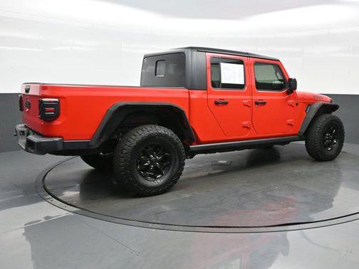 2021 Jeep Gladiator Willys 4x4
