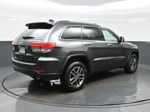 Granite Crystal Metallic Clearcoat 2018 Jeep Grand Cherokee Limited