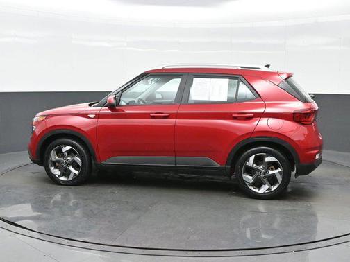 2022 Hyundai VENUE SEL