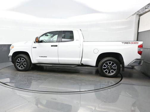 2017 Toyota Tundra SR5