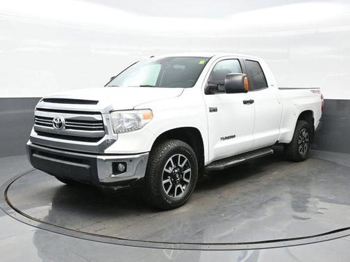 2017 Toyota Tundra SR5