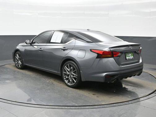 2023 Nissan Altima SR VC-Turbo FWD