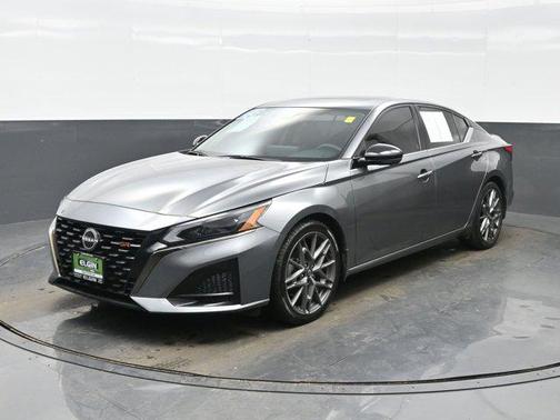 2023 Nissan Altima SR VC-Turbo FWD