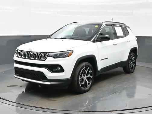 Bright White Clearcoat 2024 Jeep Compass Limited