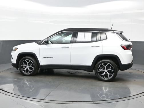 Bright White Clearcoat 2024 Jeep Compass Limited