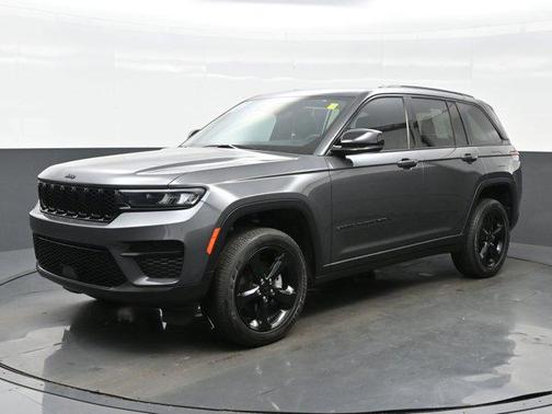 2022 Jeep Grand Cherokee Altitude