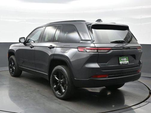 2022 Jeep Grand Cherokee Altitude