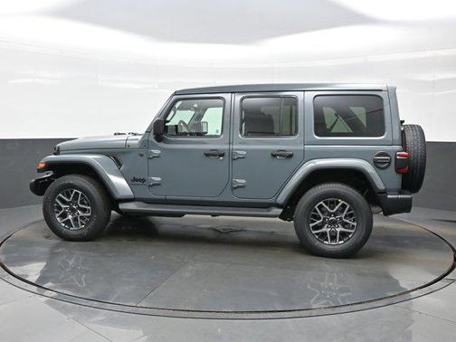 Anvil Clearcoat 2026 Jeep Wrangler 4-Door Sahara 4x4