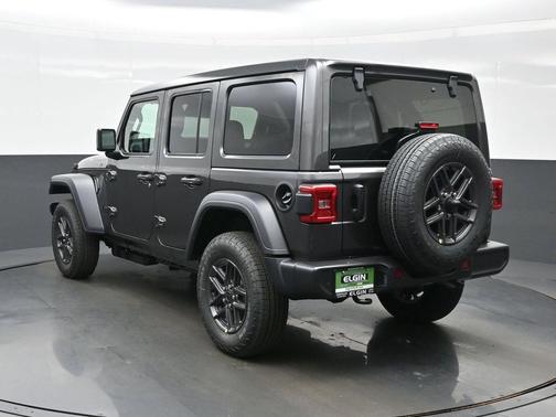 Granite Crystal Metallic Clearcoat 2027 Jeep Wrangler Sport S