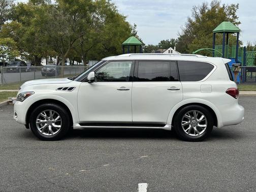 2011 INFINITI QX56 Base