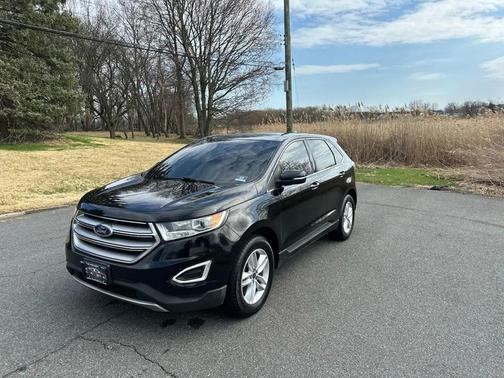 Black 2016 Ford Edge SEL