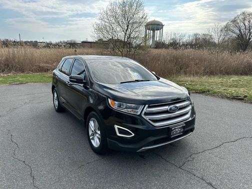Black 2016 Ford Edge SEL