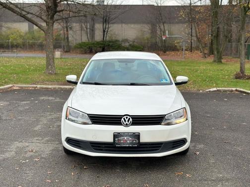 2014 Volkswagen Jetta Auto SE