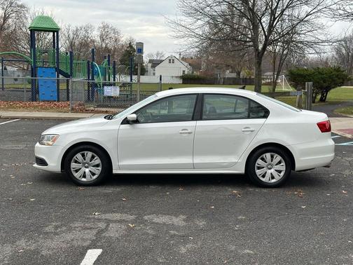 2014 Volkswagen Jetta Auto SE