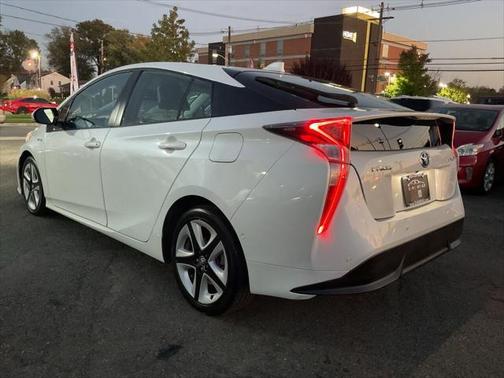2018 Toyota Prius Four Touring