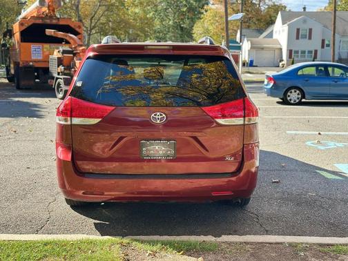 2013 Toyota Sienna XLE