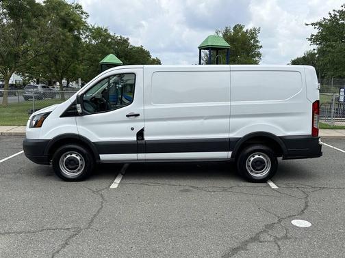 2015 Ford Transit-250 Base