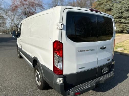 2015 Ford Transit-250 Base
