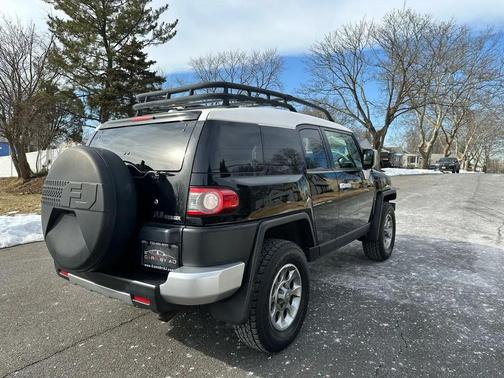 2012 Toyota FJ Cruiser Base