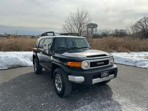 2012 Toyota FJ Cruiser Base