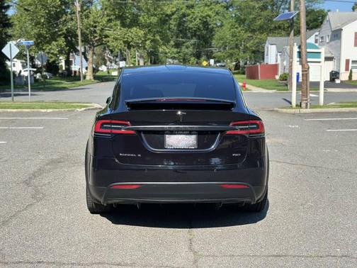 2016 Tesla Model X 75D