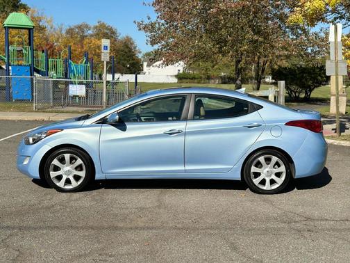2011 Hyundai ELANTRA Limited