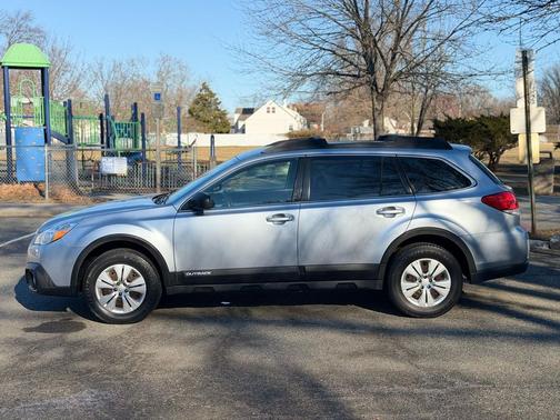 2013 Subaru Outback 2.5i
